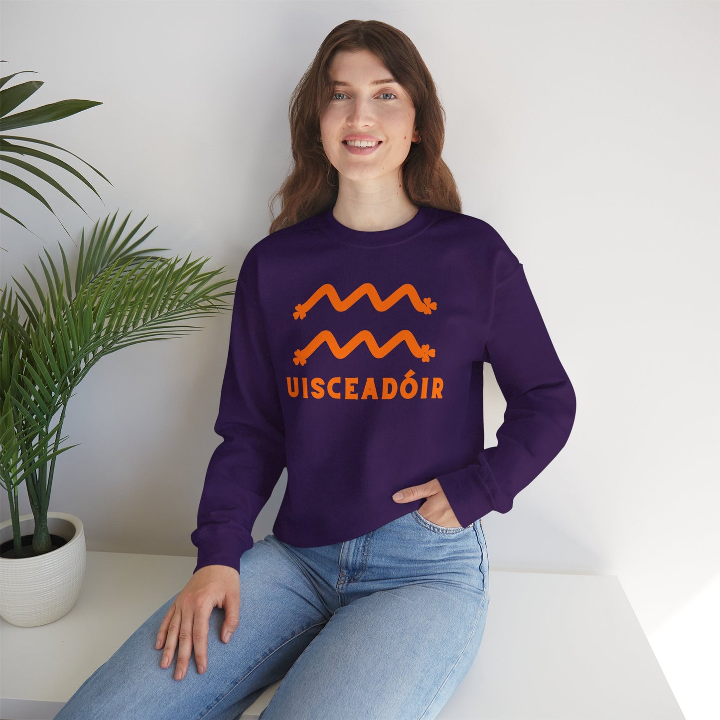 UISCEADÓIR Unisex Heavy Blend™ Crewneck Sweatshirt
