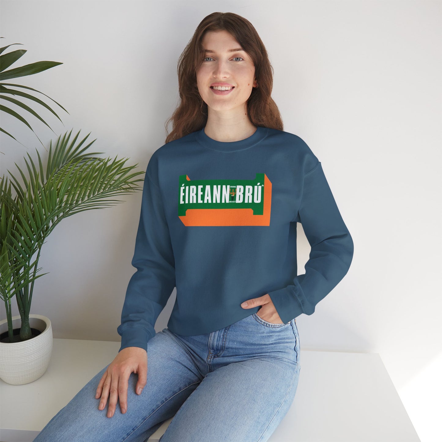 ÉIREANN BRÚ Unisex Heavy Blend™ Crewneck Sweatshirt