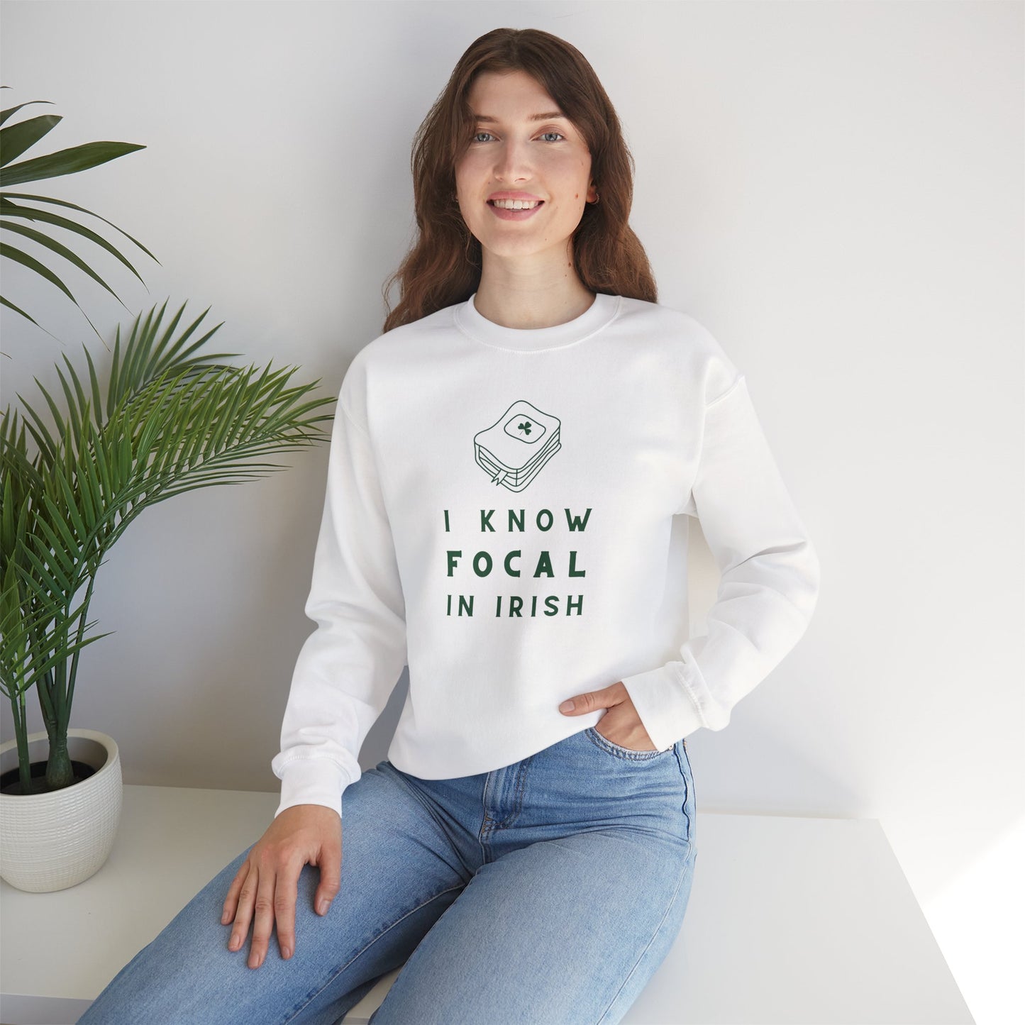 I KNOW FOCAL IN IRISH Unisex Heavy Blend™ Crewneck Sweatshirt