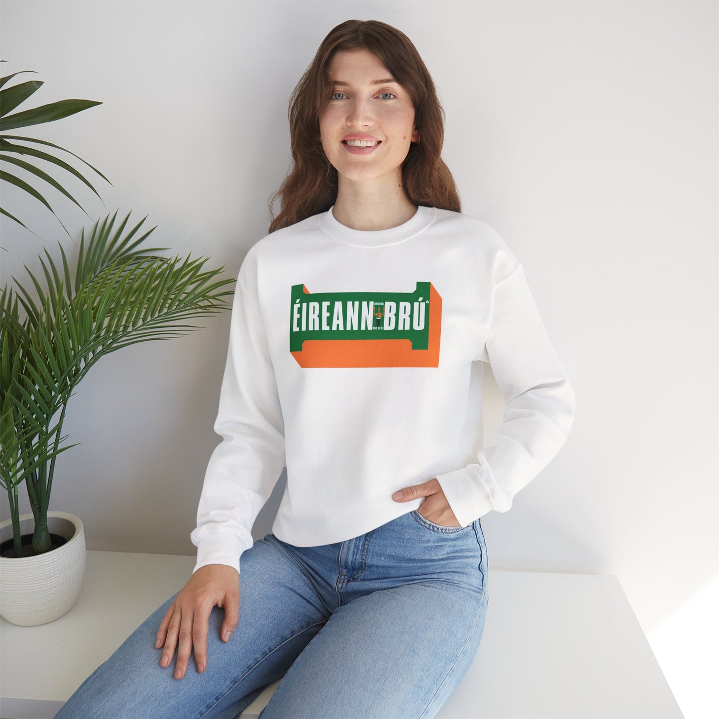 ÉIREANN BRÚ Unisex Heavy Blend™ Crewneck Sweatshirt