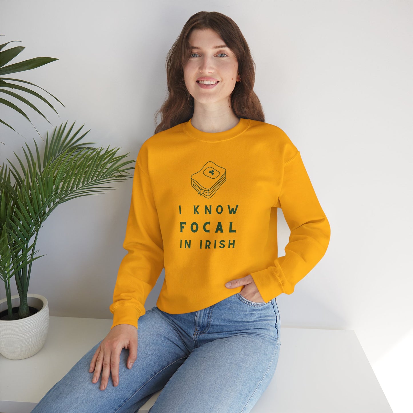 I KNOW FOCAL IN IRISH Unisex Heavy Blend™ Crewneck Sweatshirt