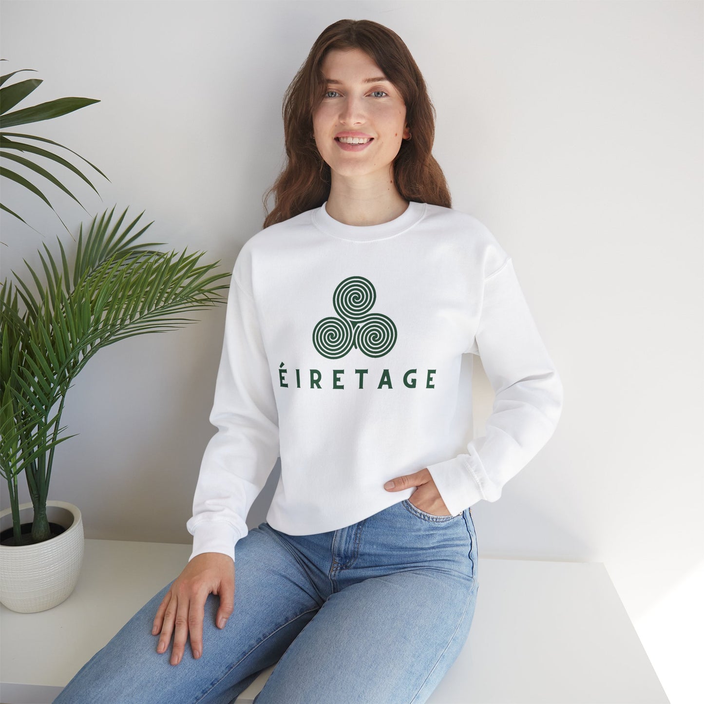 ÉIRETAGE Unisex Heavy Blend™ Crewneck Sweatshirt