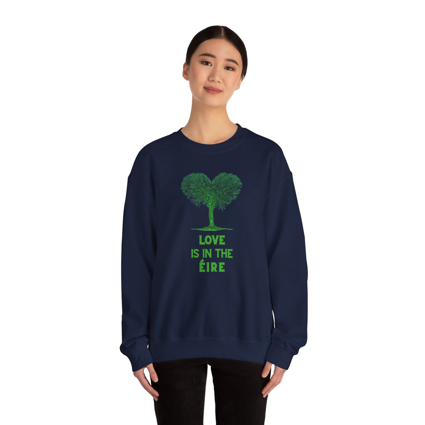 LOVE IS IN THE ÉIRE Unisex Heavy Blend™ Crewneck Sweatshirt
