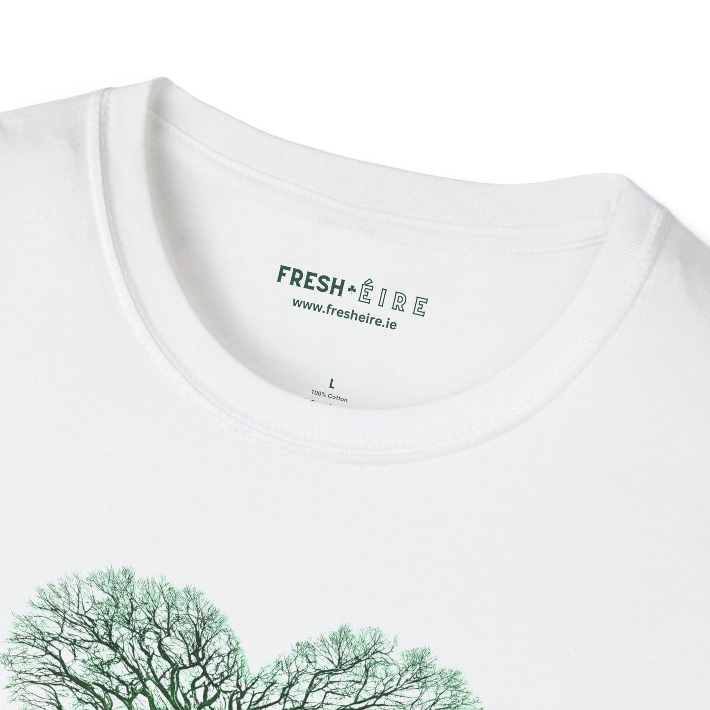 EL AMOR ESTA EN EL ÉIRE Unisex Softstyle 100% Coton T-Shirt
