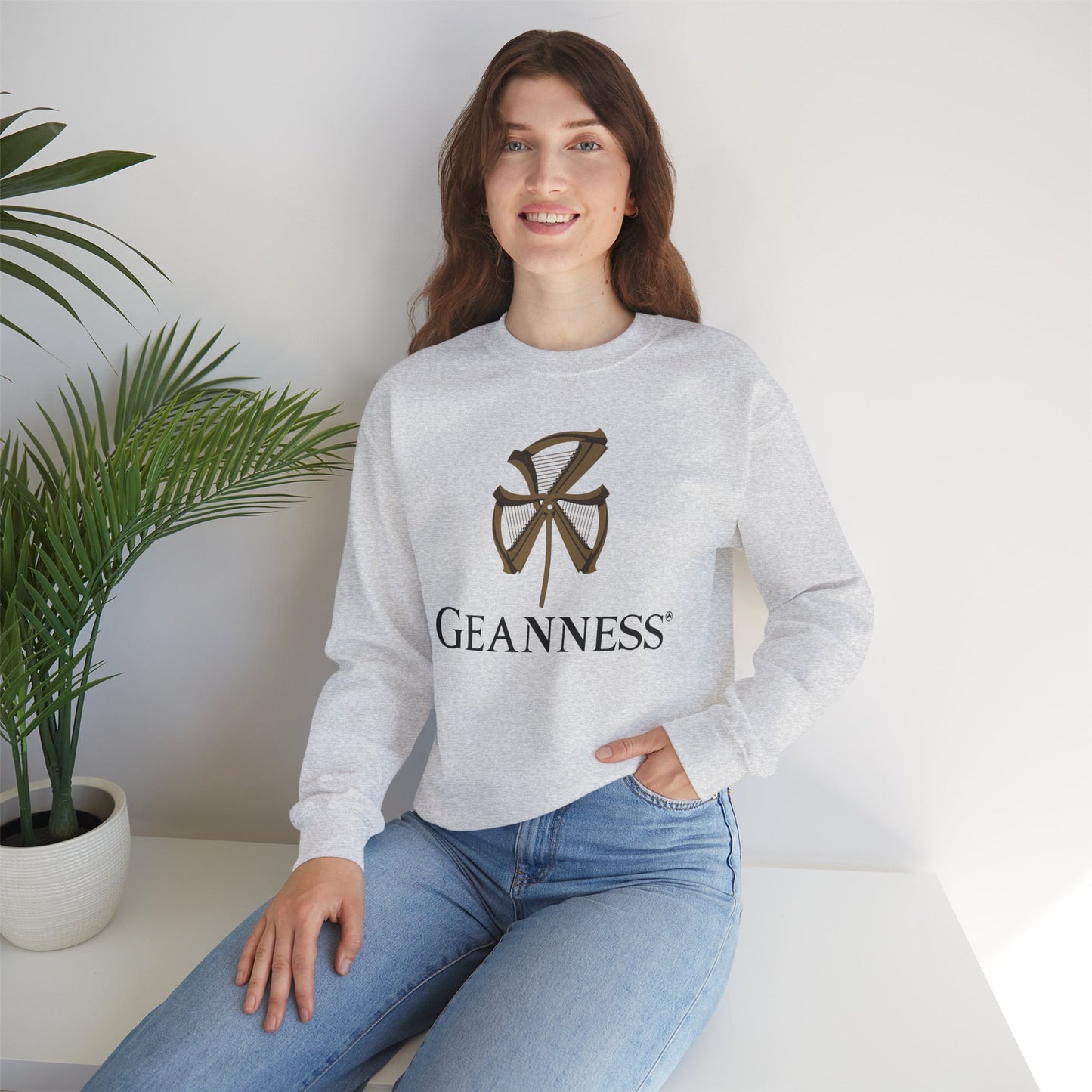 GEANNESS Unisex Heavy Blend Crewneck Sweatshirt