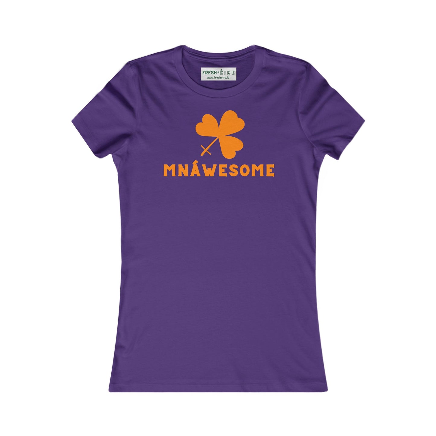 MNÁWESOME Women's Favorite Tee