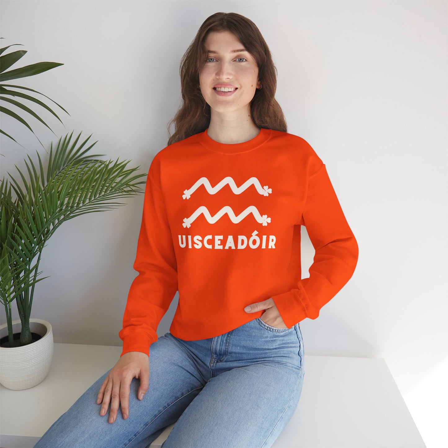 UISCEADÓIR Unisex Heavy Blend™ Crewneck Sweatshirt
