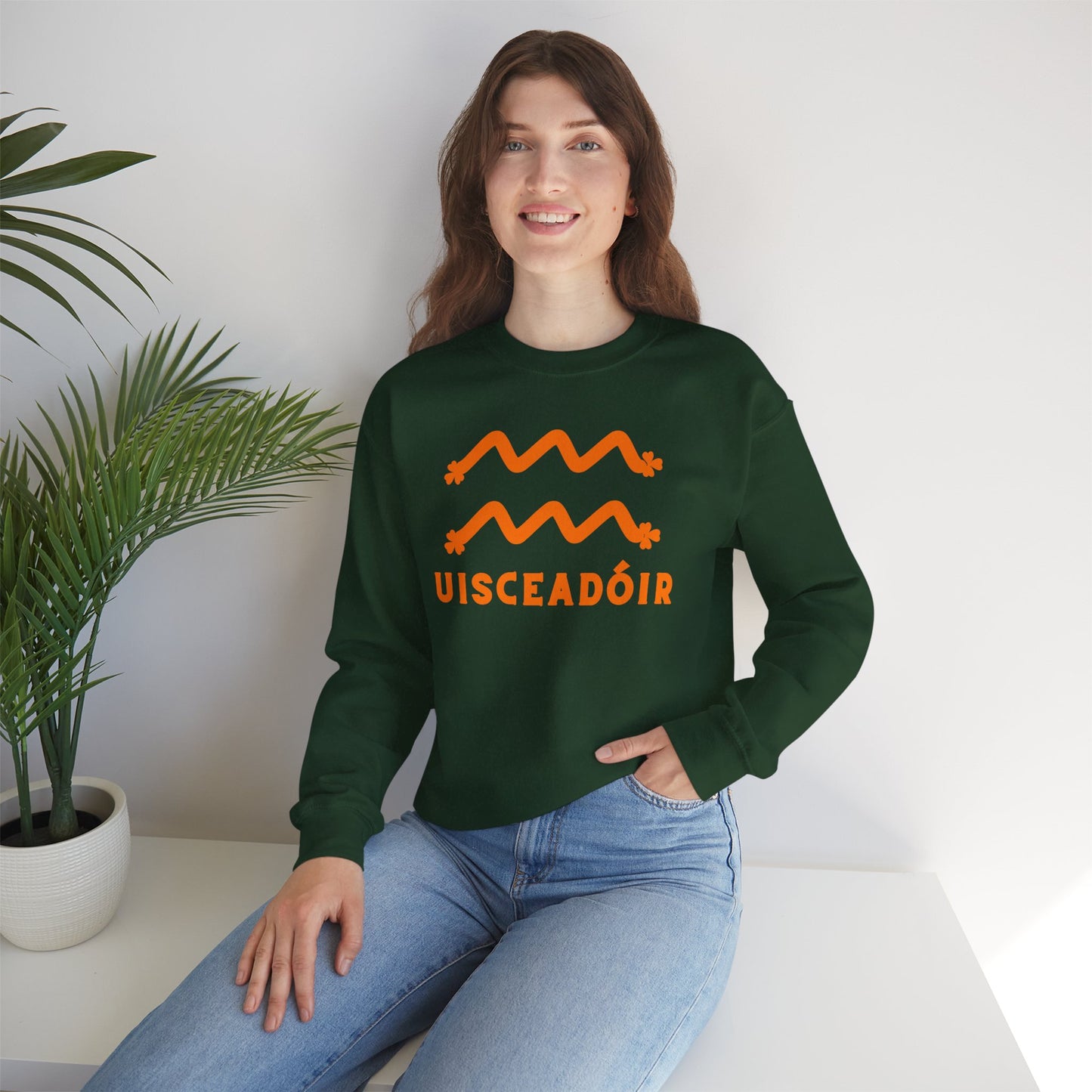 UISCEADÓIR Unisex Heavy Blend™ Crewneck Sweatshirt