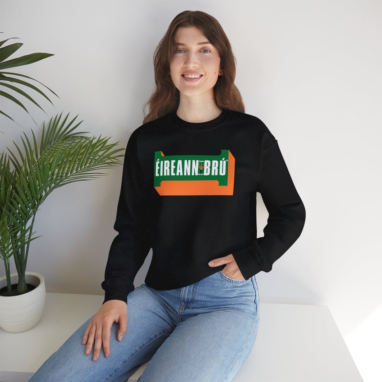ÉIREANN BRÚ Unisex Heavy Blend™ Crewneck Sweatshirt