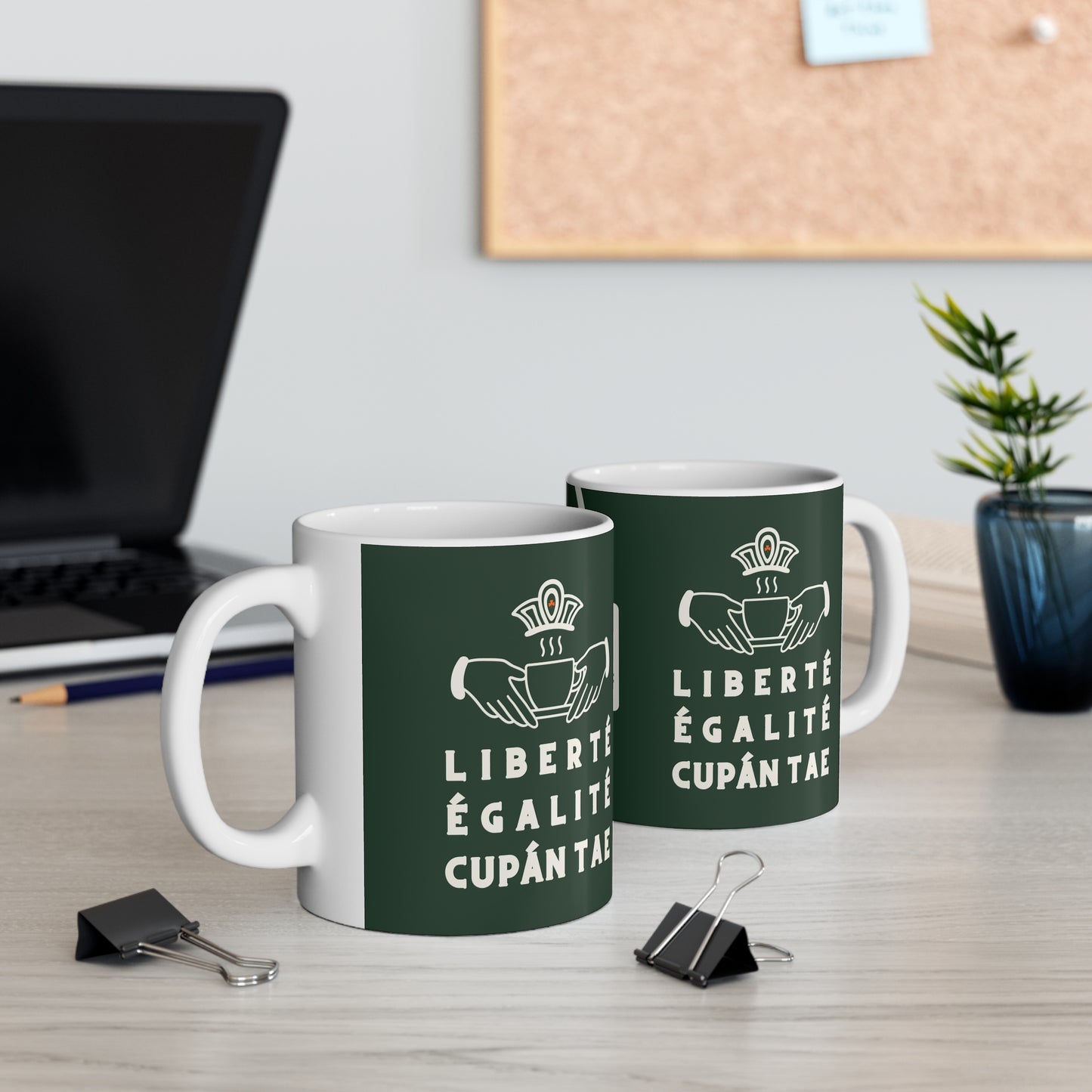 LIBERTÉ ÉGALITÉ CUPÁN TAE ie green 33cl White Ceramic Mug