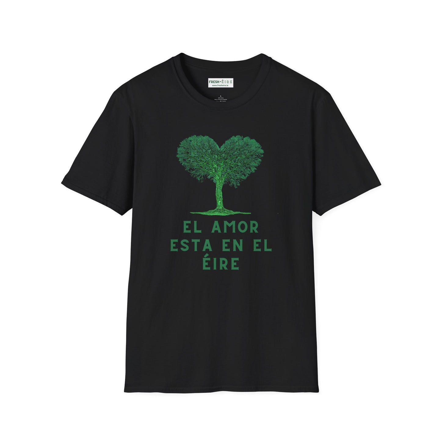 EL AMOR ESTA EN EL ÉIRE Unisex Softstyle 100% Coton T-Shirt