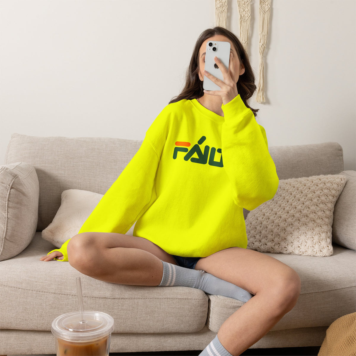 FÁILTE Unisex Heavy Blend™ Crewneck Sweatshirt