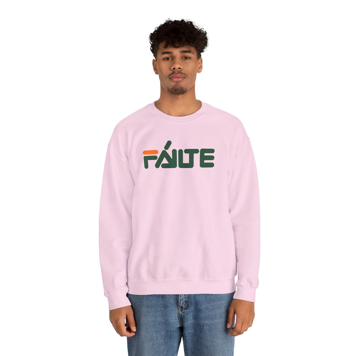 FÁILTE Unisex Heavy Blend™ Crewneck Sweatshirt