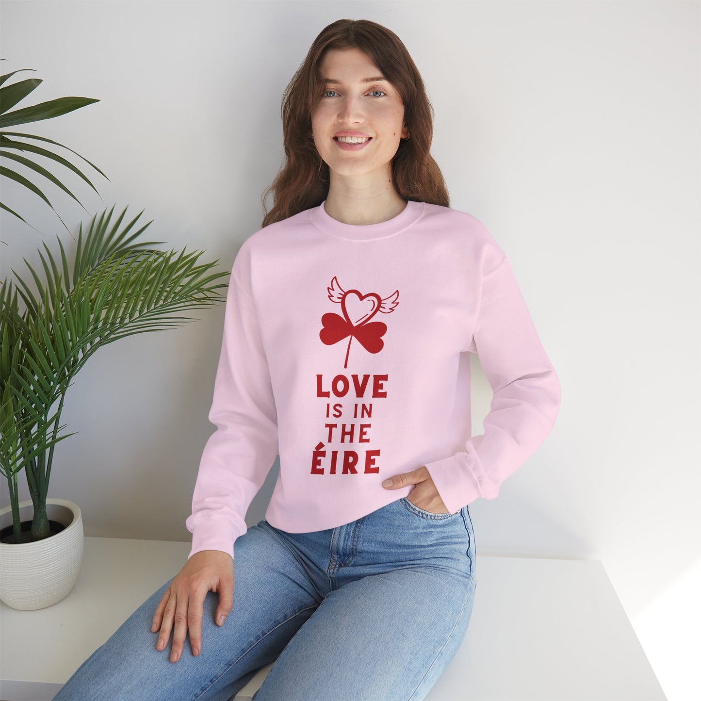 LOVE IS IN THE ÉIRE 2 V DAY Unisex Heavy Blend™ Crewneck Sweatshirt