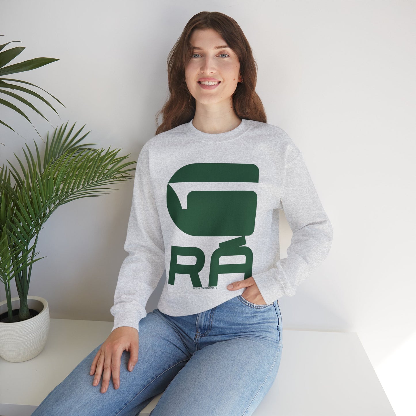 G-RÁ Unisex Heavy Blend™ Crewneck Sweatshirt