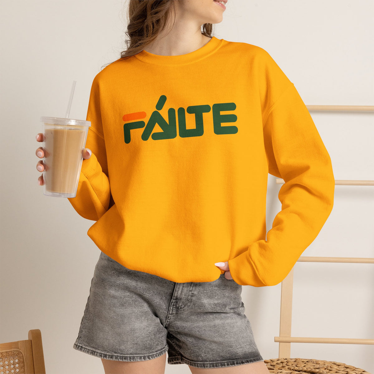 FÁILTE Unisex Heavy Blend™ Crewneck Sweatshirt