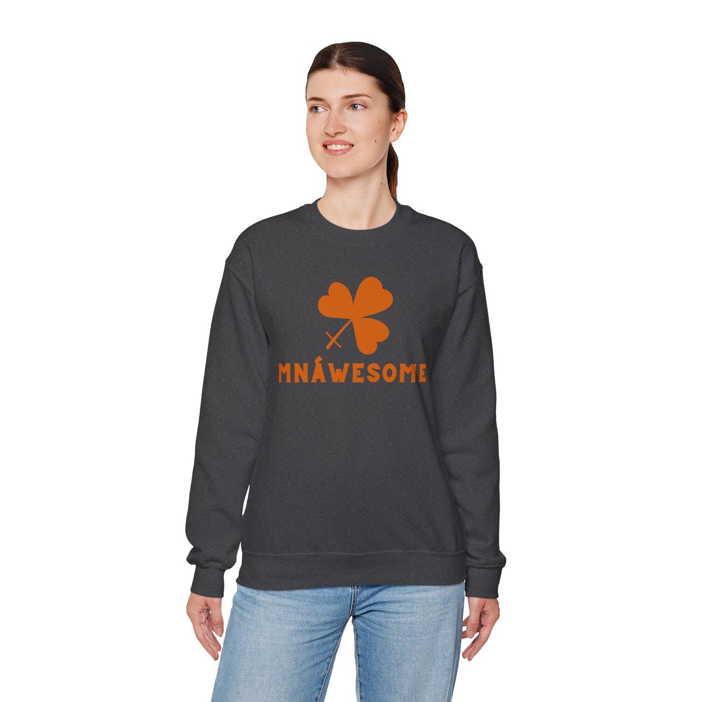 MNÁWESOME Unisex Heavy Blend Crewneck Sweatshirt