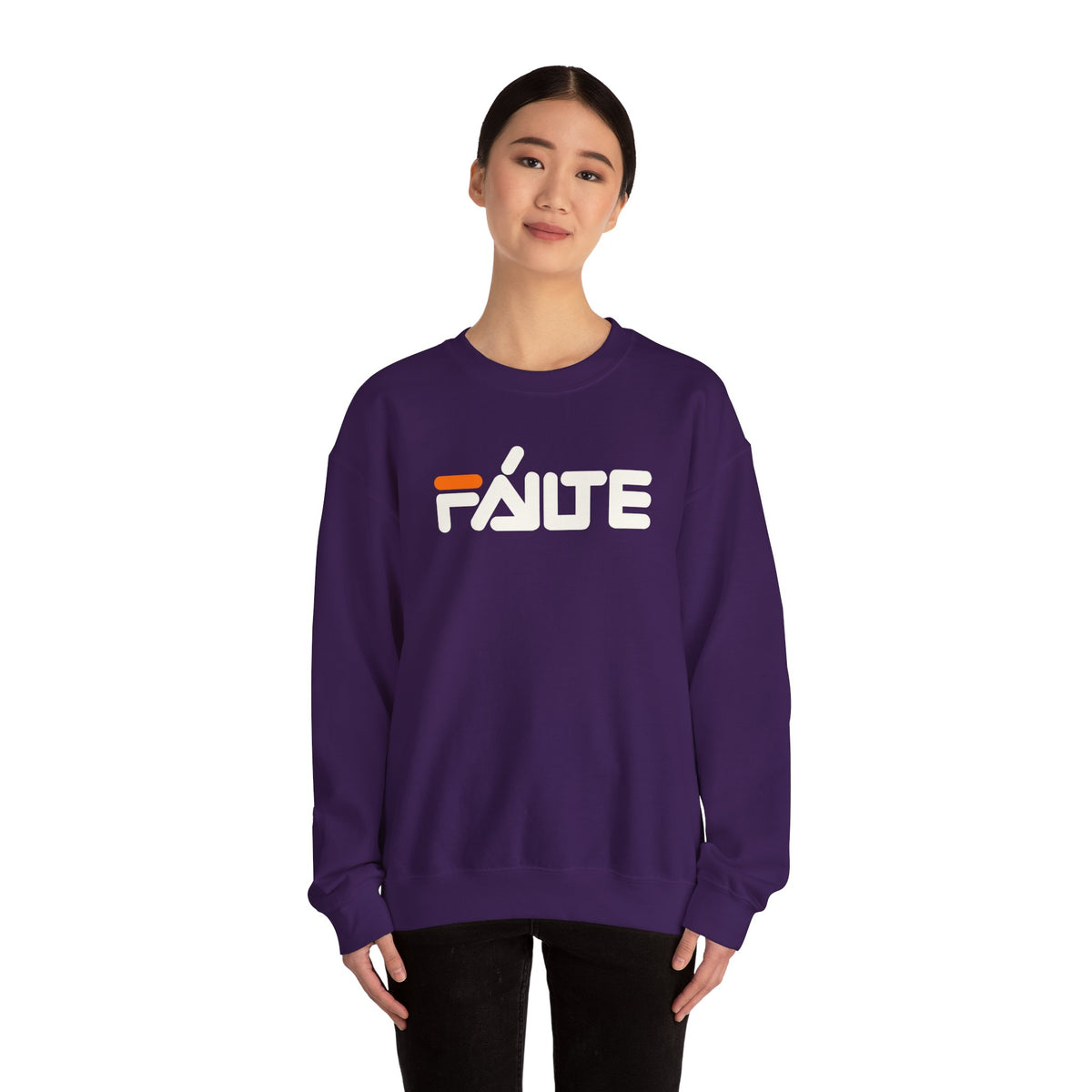 FÁILTE Unisex Heavy Blend™ Crewneck Sweatshirt