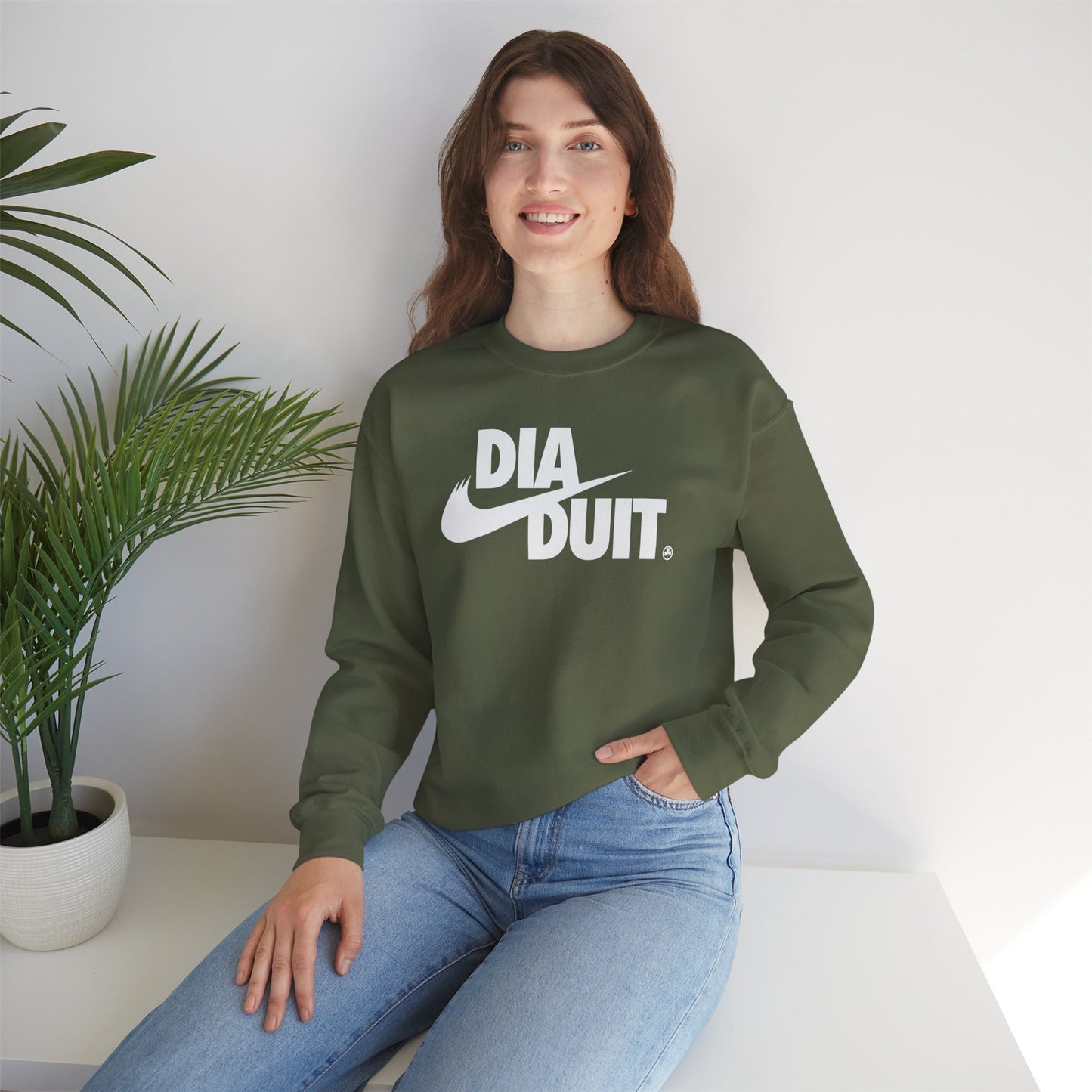 DIA DUIT Unisex Heavy Blend™ Crewneck Sweatshirt