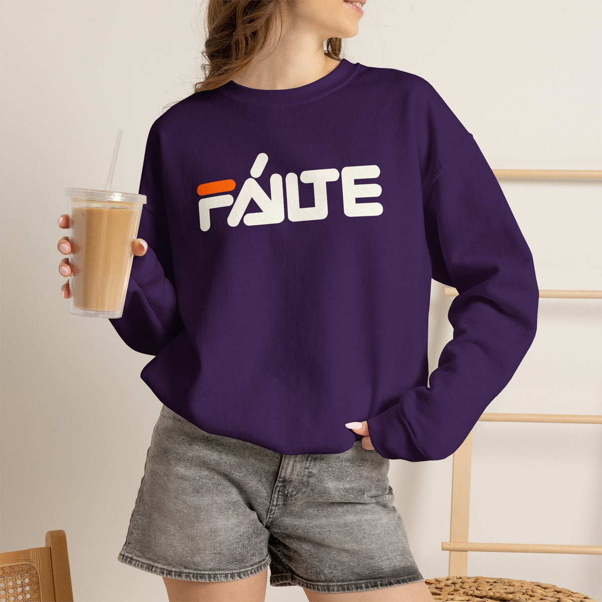 FÁILTE Unisex Heavy Blend™ Crewneck Sweatshirt