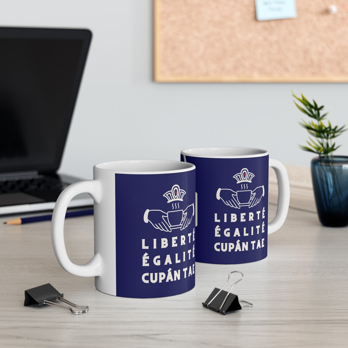 LIBERTÉ ÉGALITÉ CUPÁN TAE fr bleu 33cl White Ceramic Mug