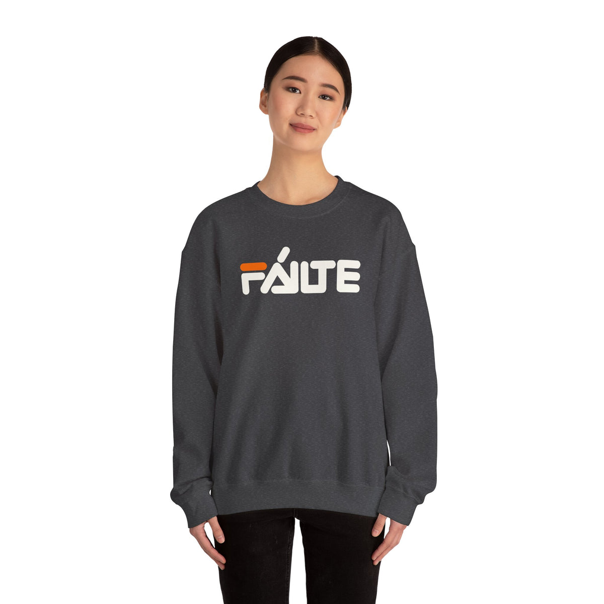 FÁILTE Unisex Heavy Blend™ Crewneck Sweatshirt