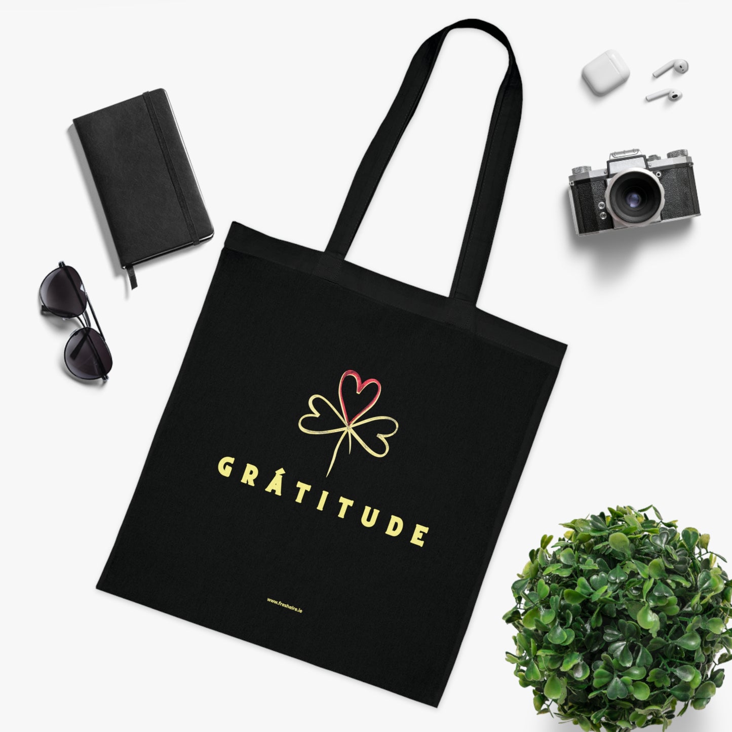 GRÁTITUDE Woven Tote Bag