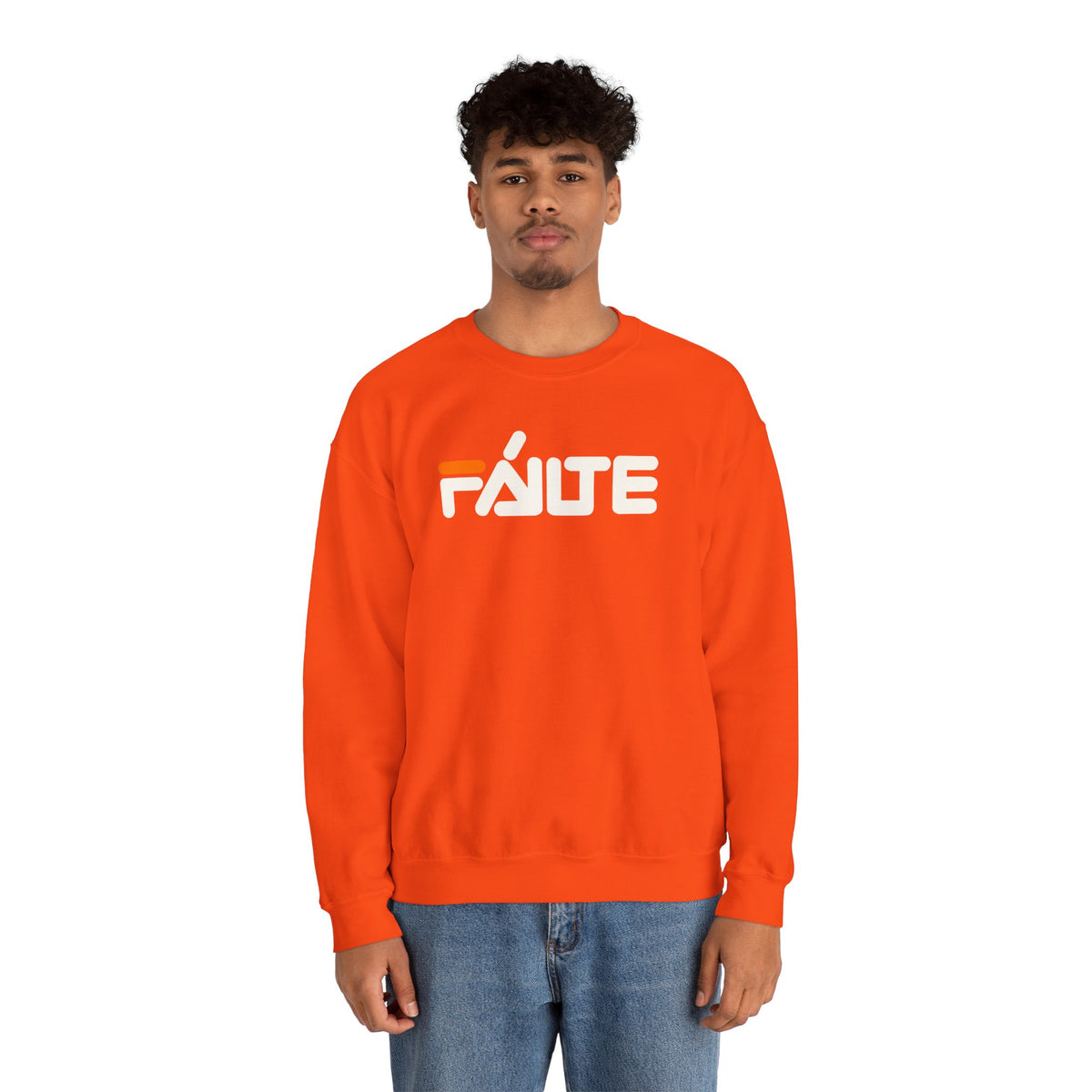 FÁILTE Unisex Heavy Blend™ Crewneck Sweatshirt