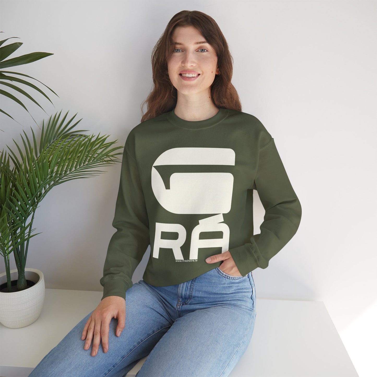 G-RÁ Unisex Heavy Blend™ Crewneck Sweatshirt
