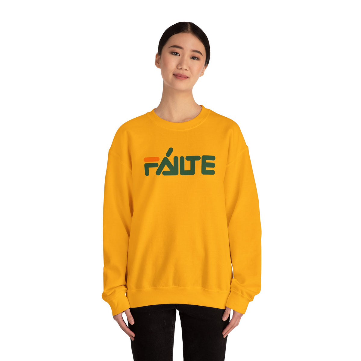 FÁILTE Unisex Heavy Blend™ Crewneck Sweatshirt