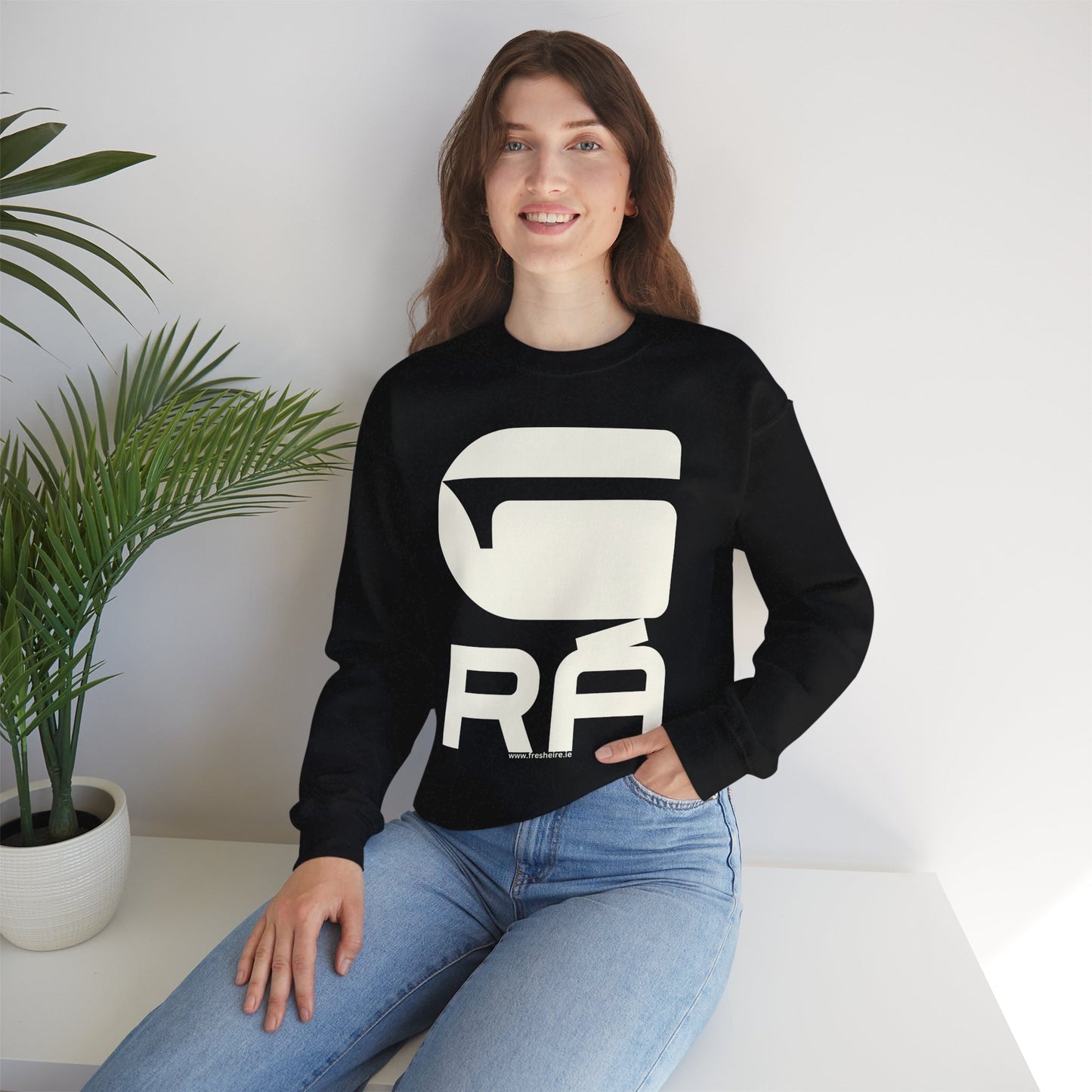 G-RÁ Unisex Heavy Blend™ Crewneck Sweatshirt