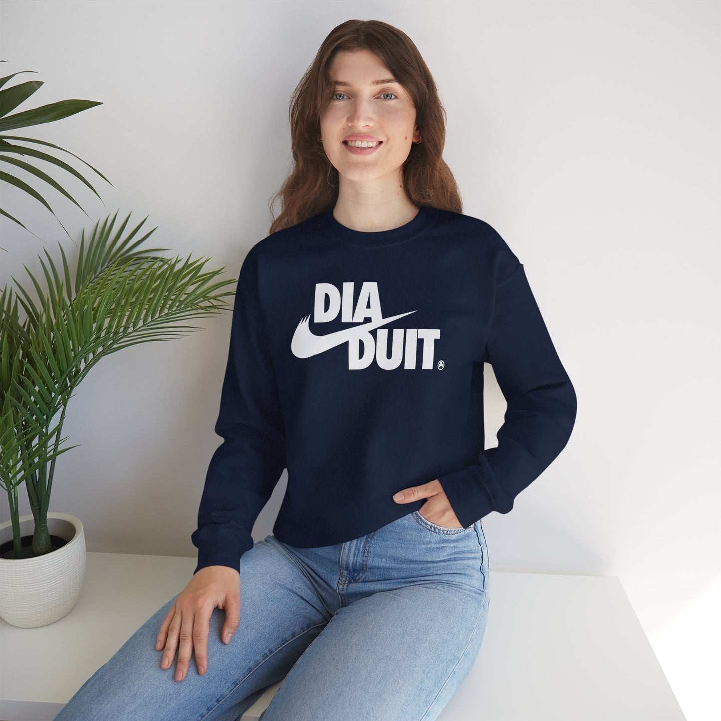 DIA DUIT Unisex Heavy Blend™ Crewneck Sweatshirt