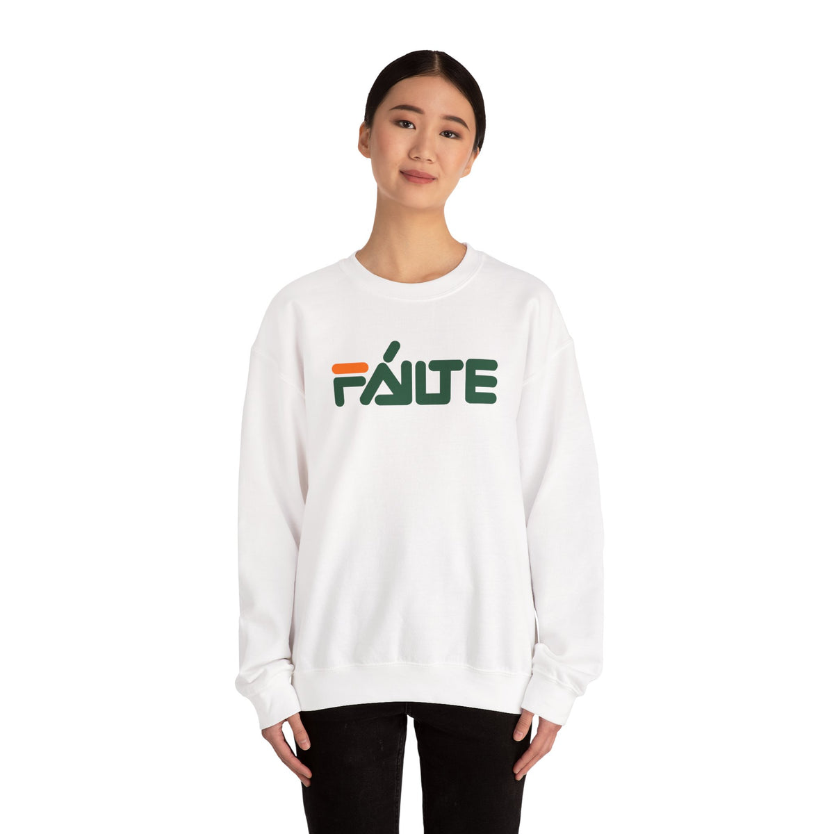 FÁILTE Unisex Heavy Blend™ Crewneck Sweatshirt