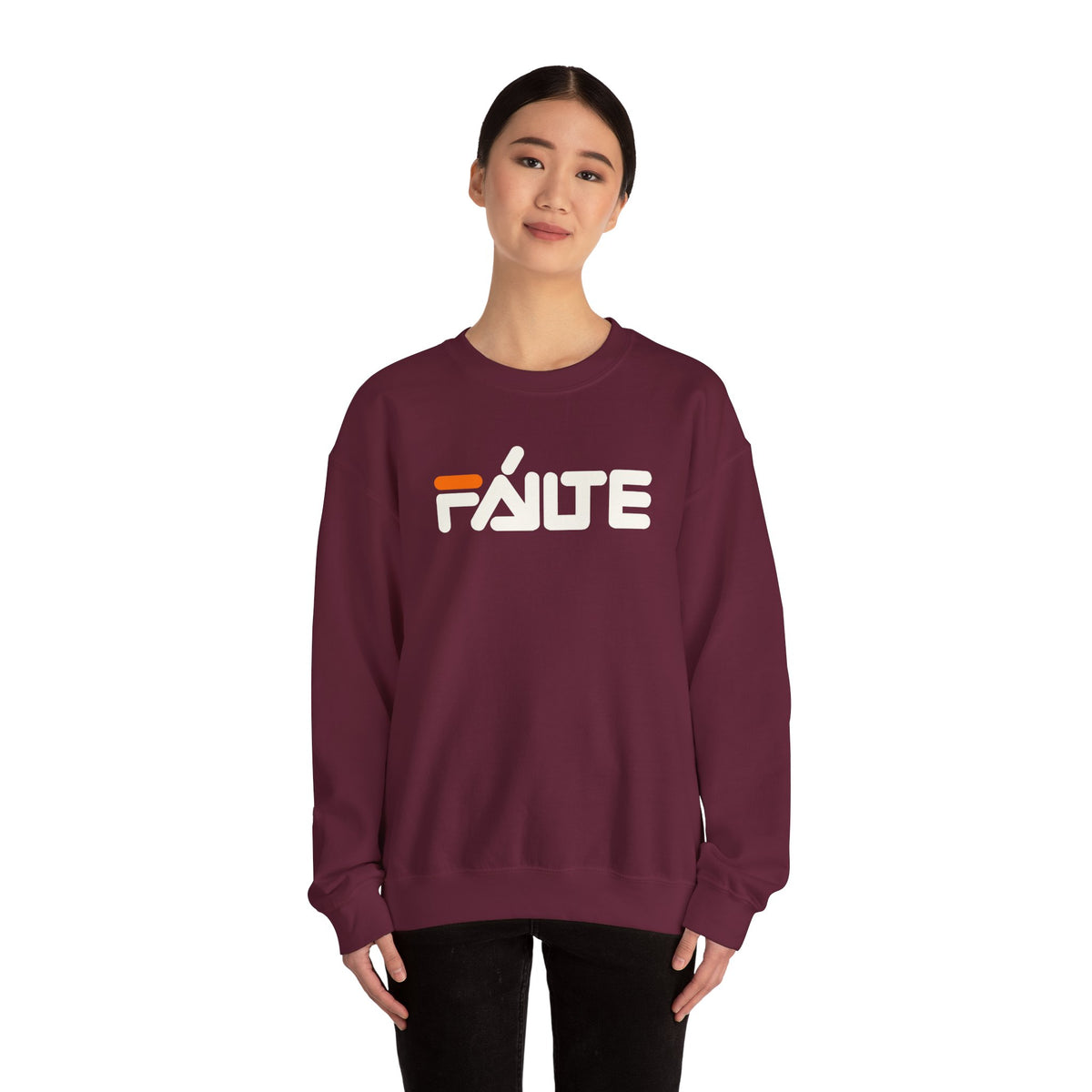 FÁILTE Unisex Heavy Blend™ Crewneck Sweatshirt
