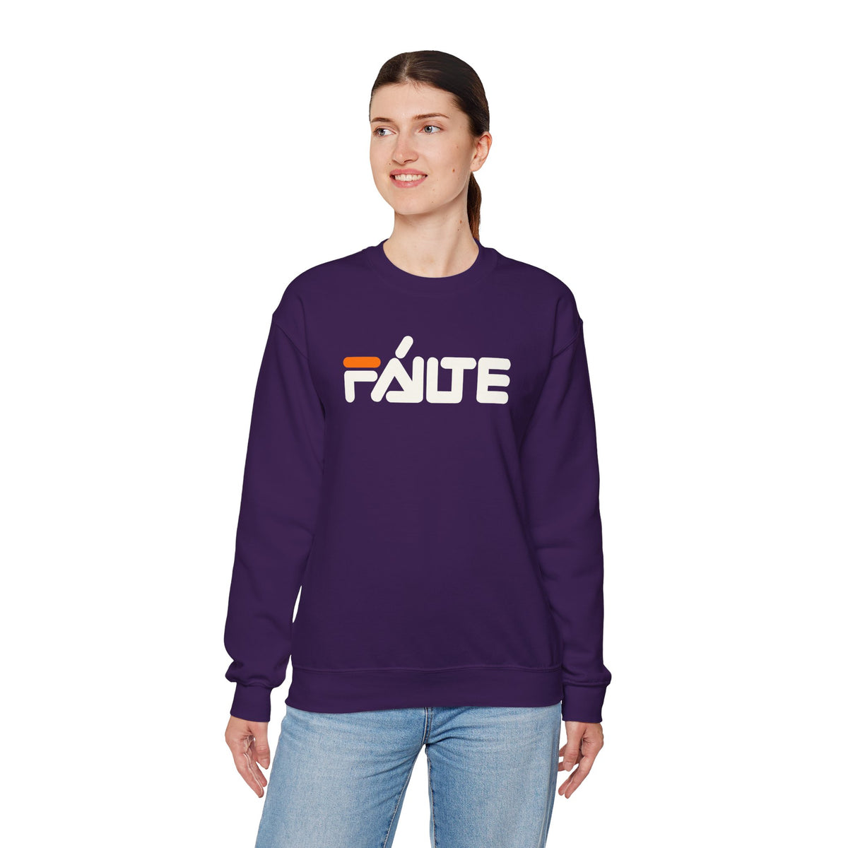 FÁILTE Unisex Heavy Blend™ Crewneck Sweatshirt