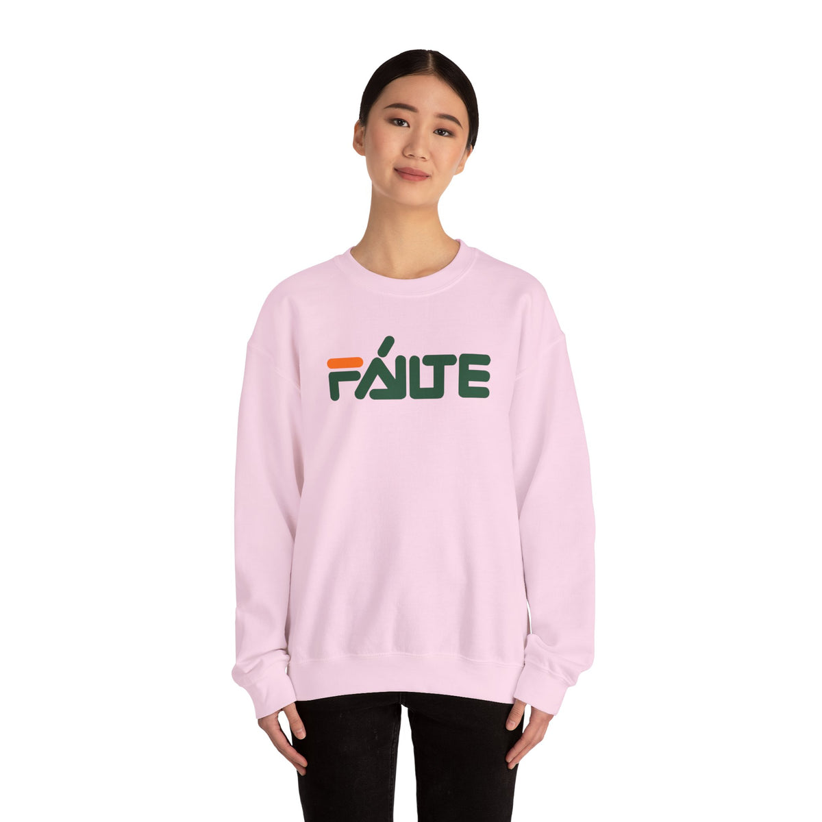 FÁILTE Unisex Heavy Blend™ Crewneck Sweatshirt