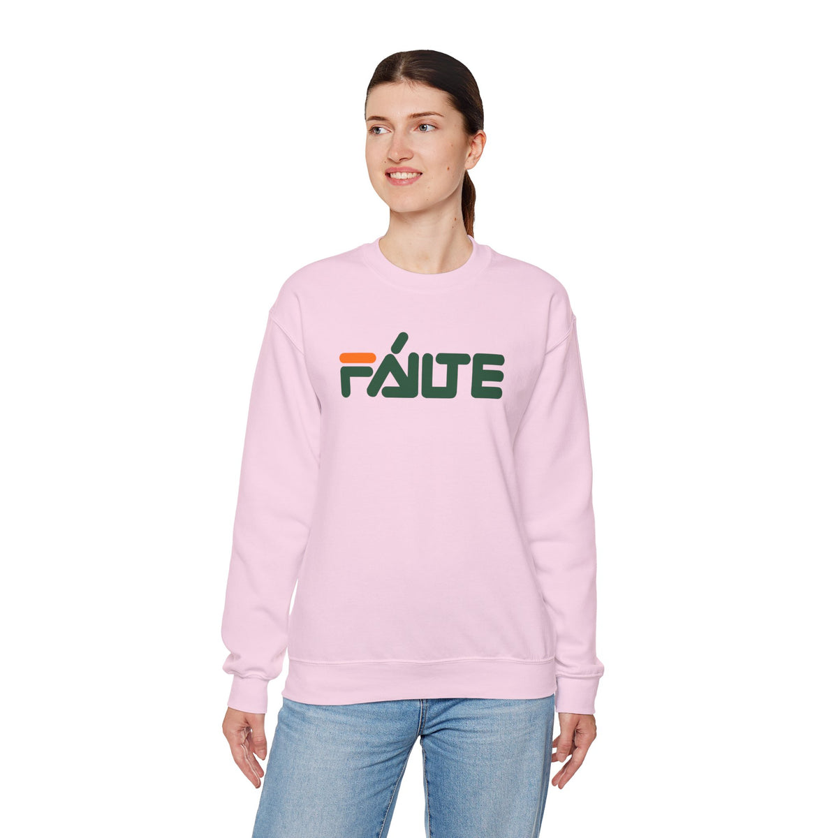 FÁILTE Unisex Heavy Blend™ Crewneck Sweatshirt