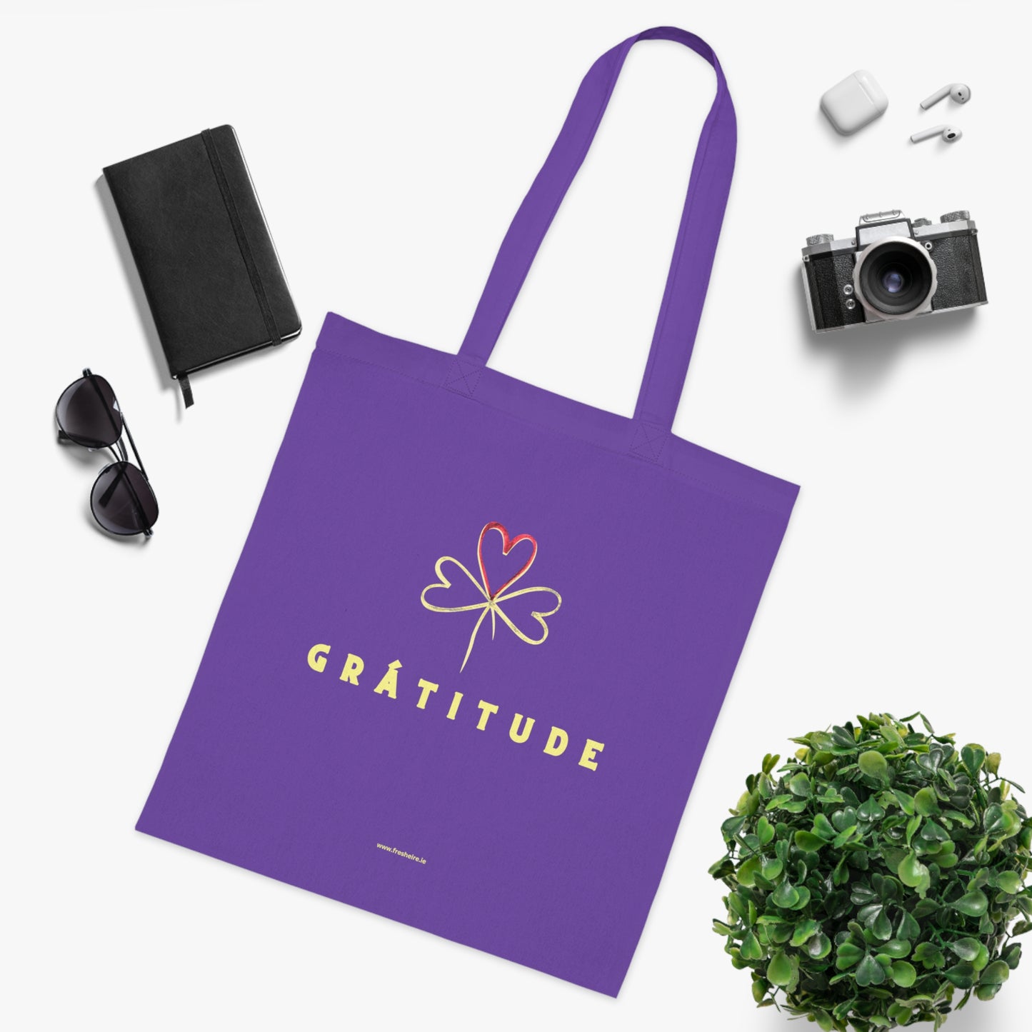 GRÁTITUDE Woven Tote Bag