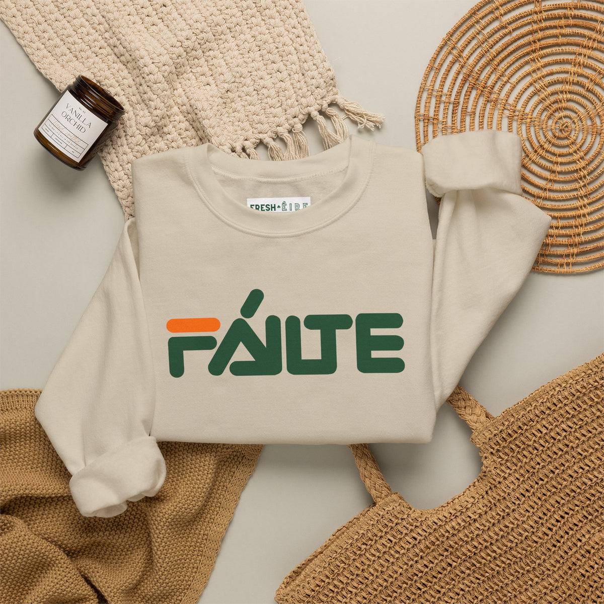 FÁILTE Unisex Heavy Blend™ Crewneck Sweatshirt