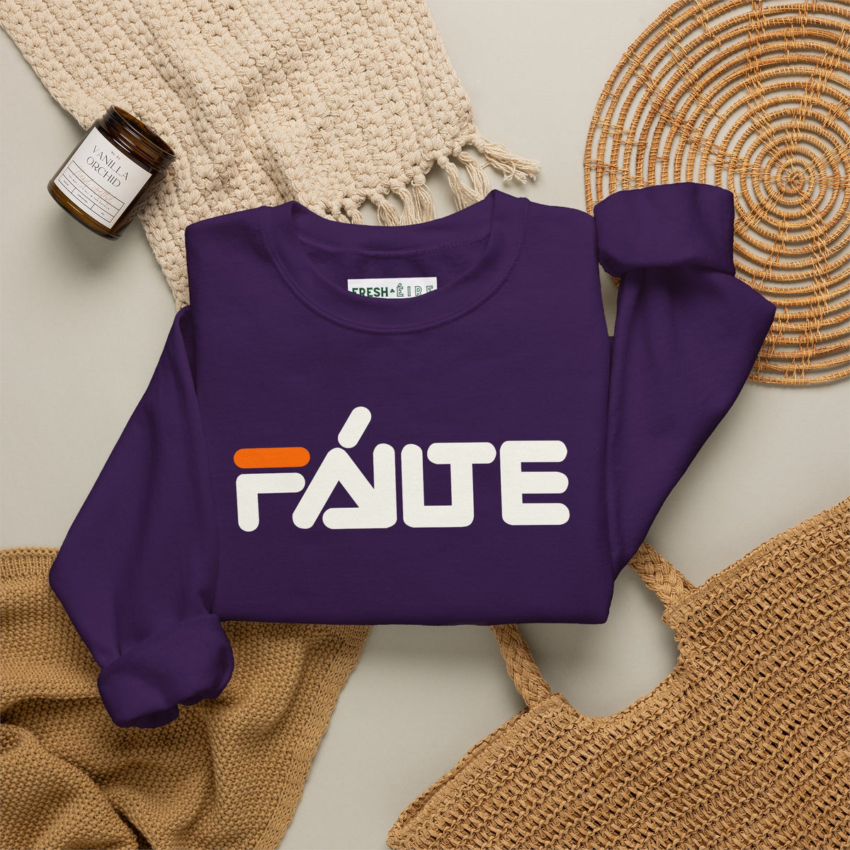 FÁILTE Unisex Heavy Blend™ Crewneck Sweatshirt