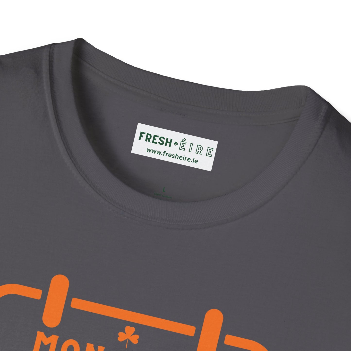 CÁ BHFUIL TO LIVE? Unisex Softstyle T-Shirt