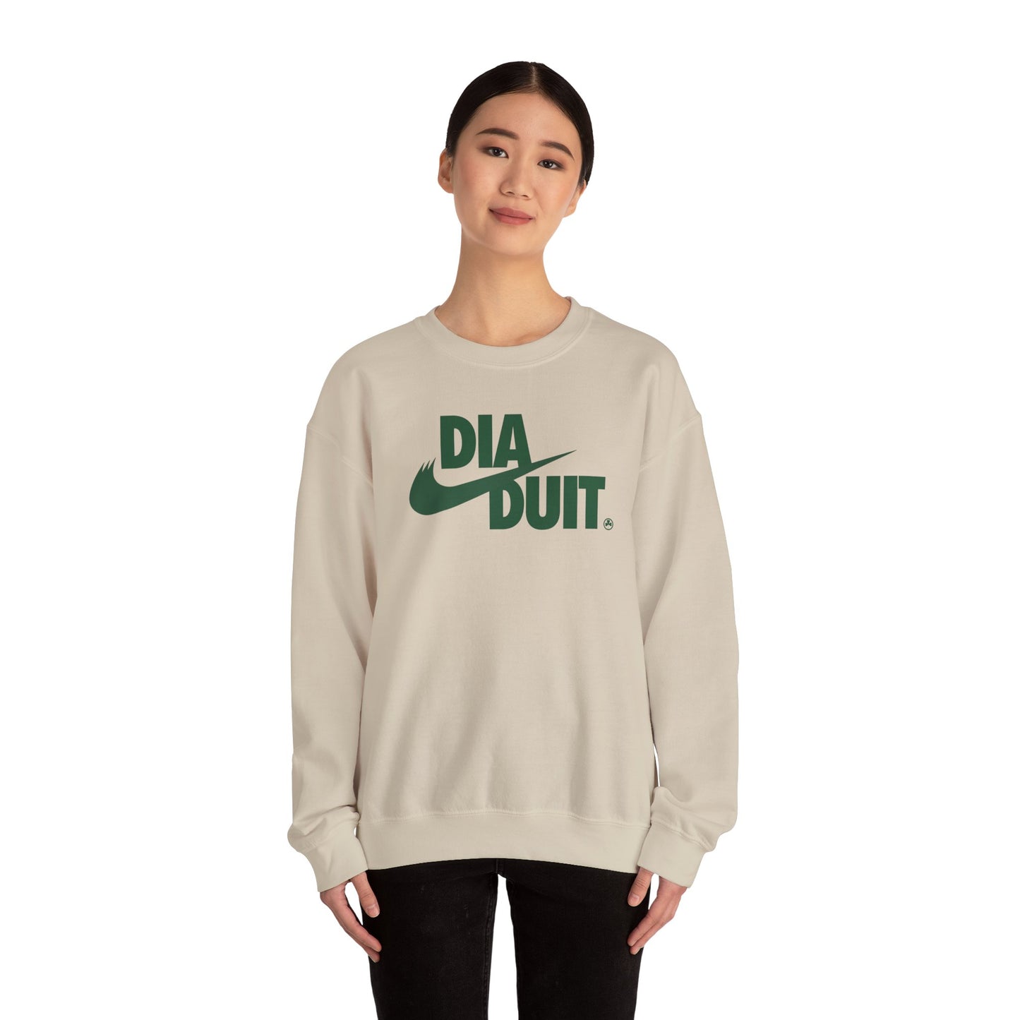 DIA DUIT Unisex Heavy Blend™ Crewneck Sweatshirt