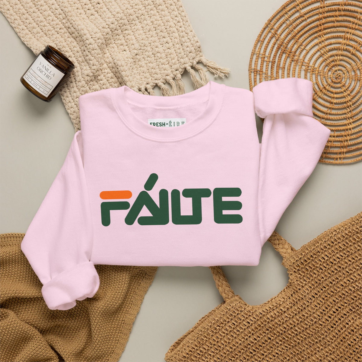FÁILTE Unisex Heavy Blend™ Crewneck Sweatshirt
