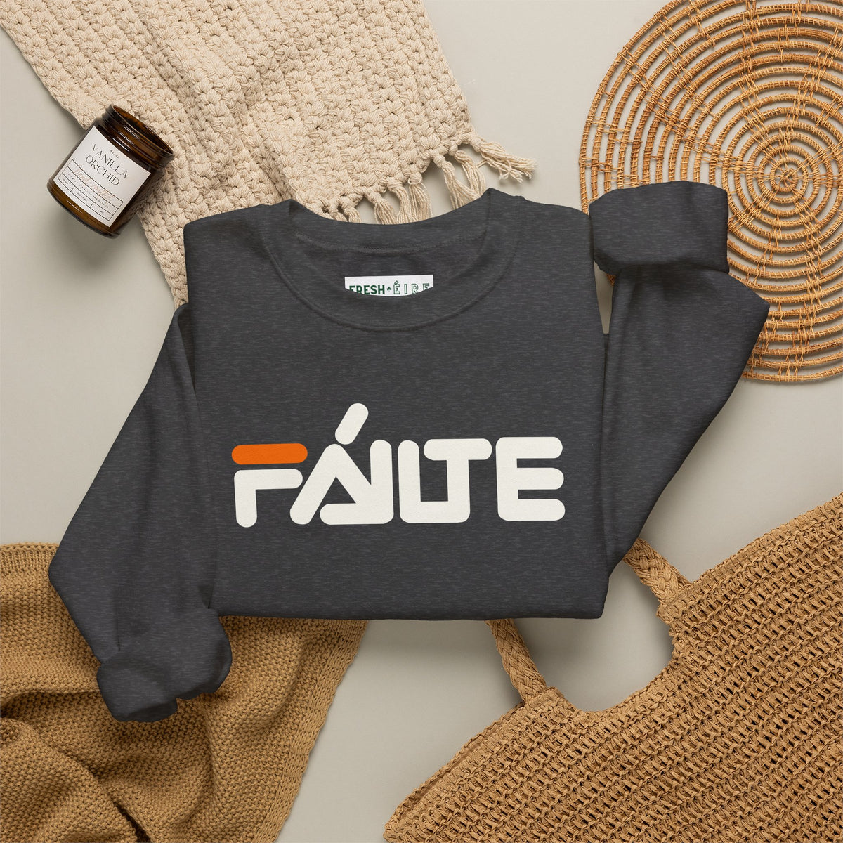 FÁILTE Unisex Heavy Blend™ Crewneck Sweatshirt