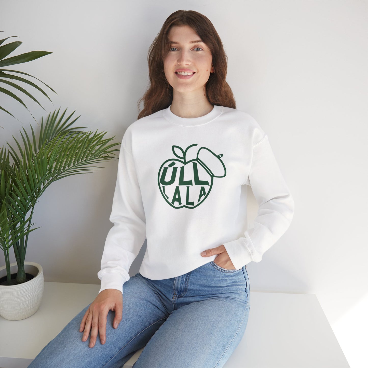 ÚLL LA LA fr Unisex Heavy Blend™ Crewneck Sweatshirt