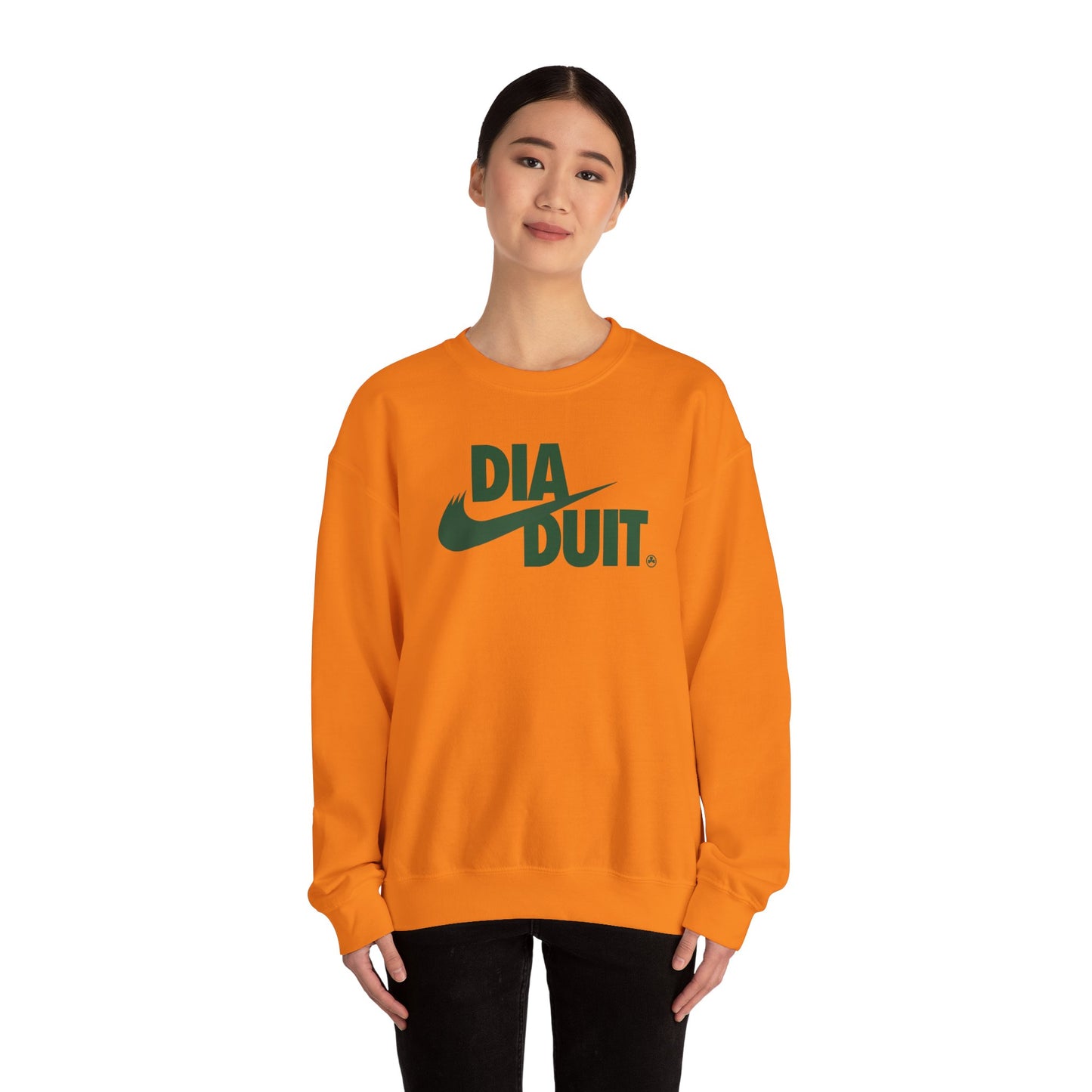 DIA DUIT Unisex Heavy Blend™ Crewneck Sweatshirt