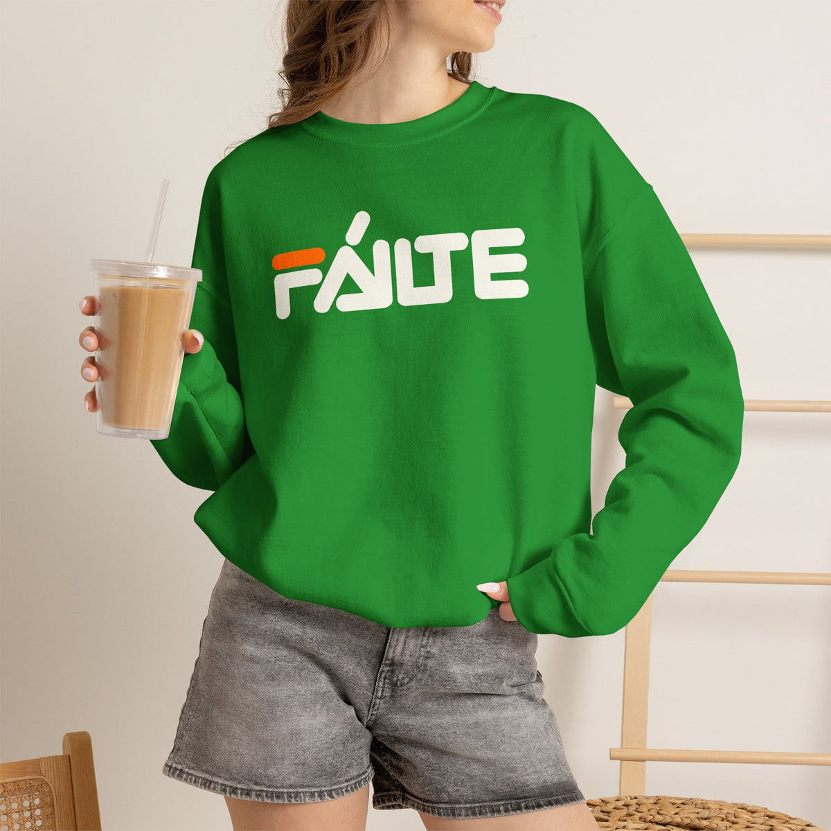 FÁILTE Unisex Heavy Blend™ Crewneck Sweatshirt
