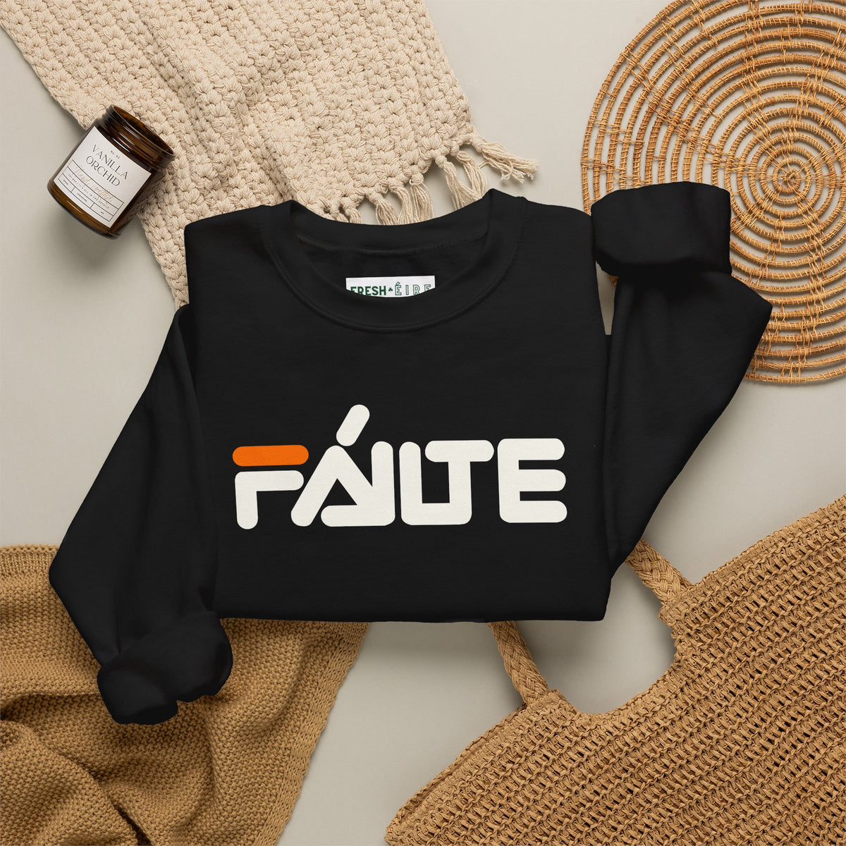FÁILTE Unisex Heavy Blend™ Crewneck Sweatshirt
