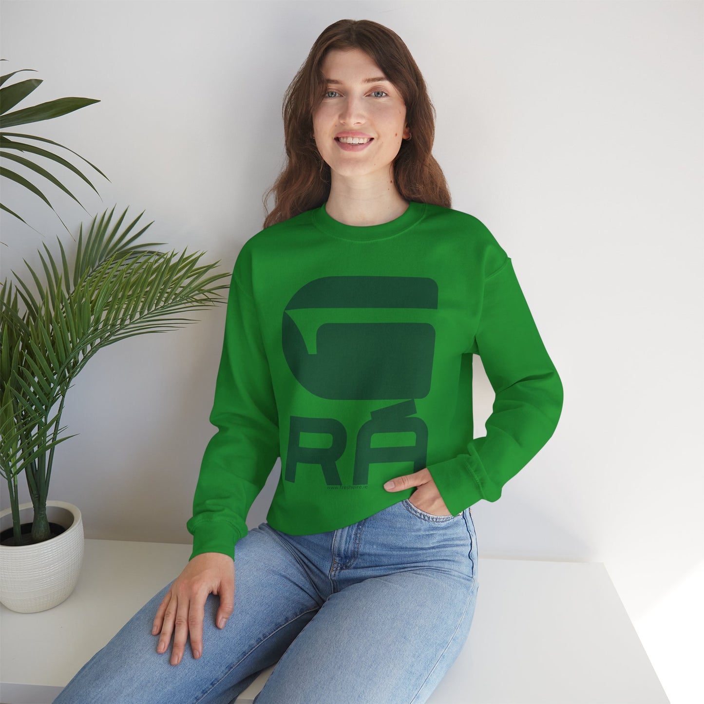 G-RÁ Unisex Heavy Blend™ Crewneck Sweatshirt