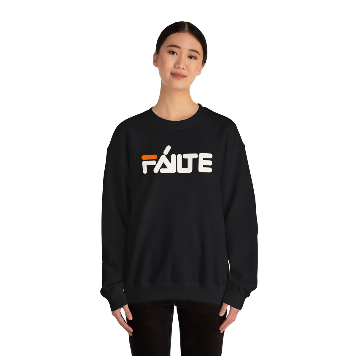 FÁILTE Unisex Heavy Blend™ Crewneck Sweatshirt